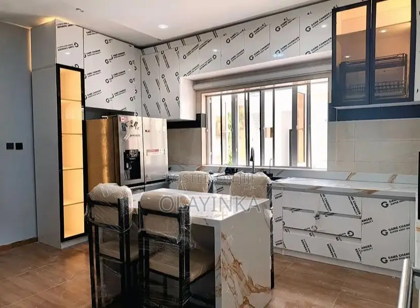 Modern Kitchen Cabinet