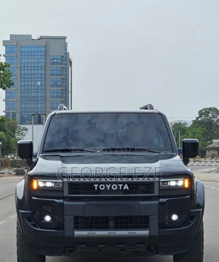 Toyota Land Cruiser Prado 2021 Black