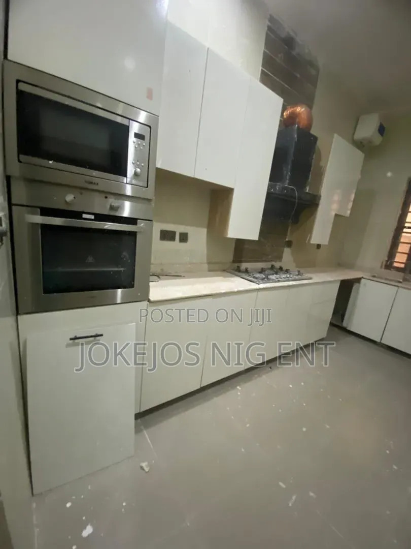4bdrm Townhouse/Terrace in VGC Phase 2 Harris for Sale