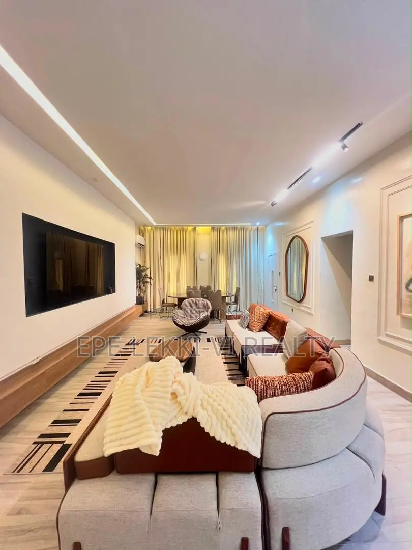 Furnished 3bdrm Apartment in Old Ikoyi for sale