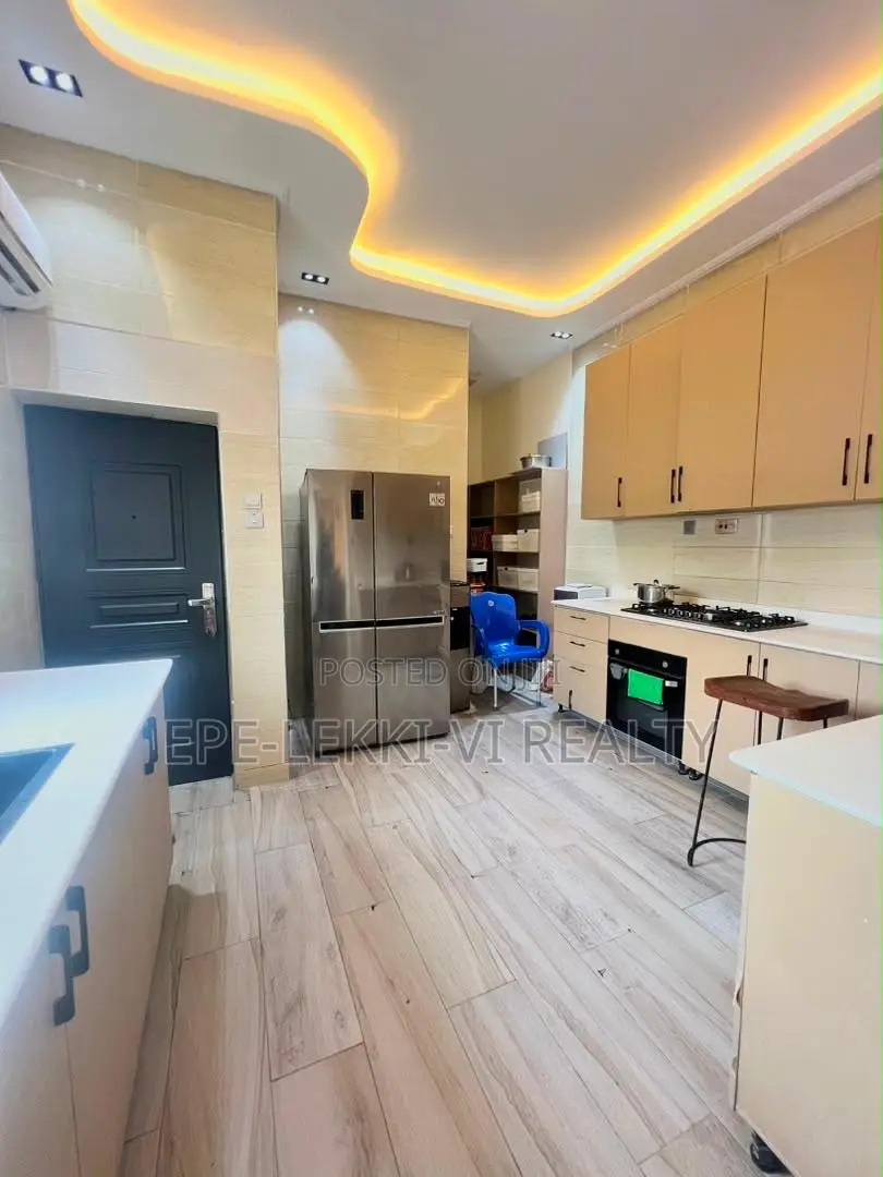 Furnished 3bdrm Apartment in Old Ikoyi for sale