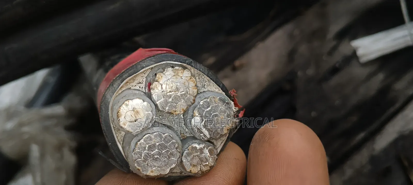 95mm 3core + 2core 50mm Aluminum Armoured Cable