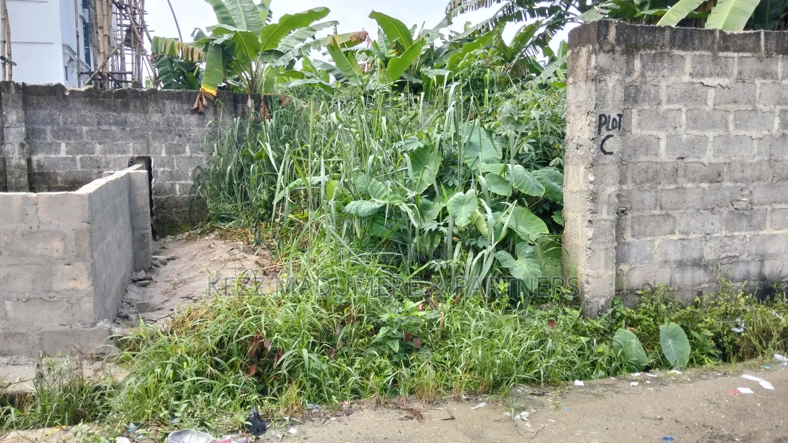 For Sale : 2 Plots at Mummy Junction , by Mopol 19 , Stadium Rd,Ph