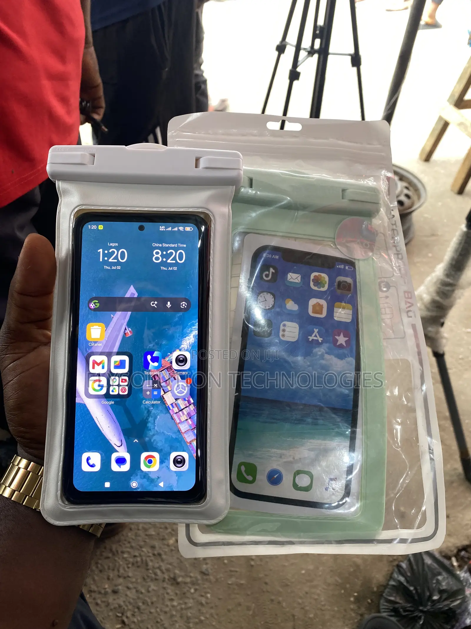 Waterproof Smartphone Pouch