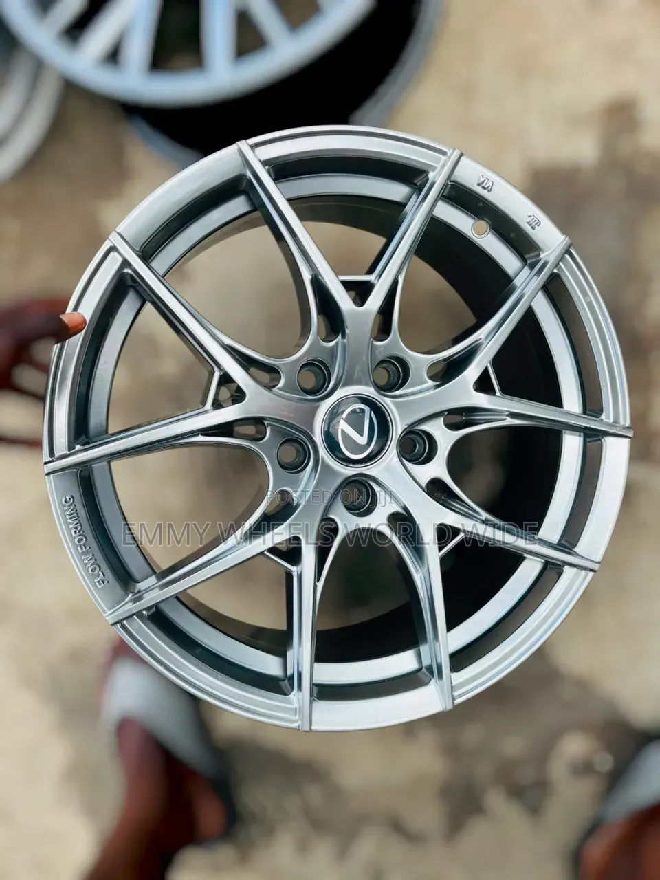 17inchee for Lexus Es350 Suv 2015/16 Design in Style