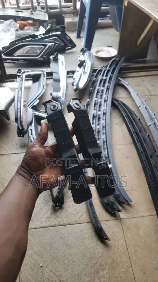Hyundai Bumpers Grilles