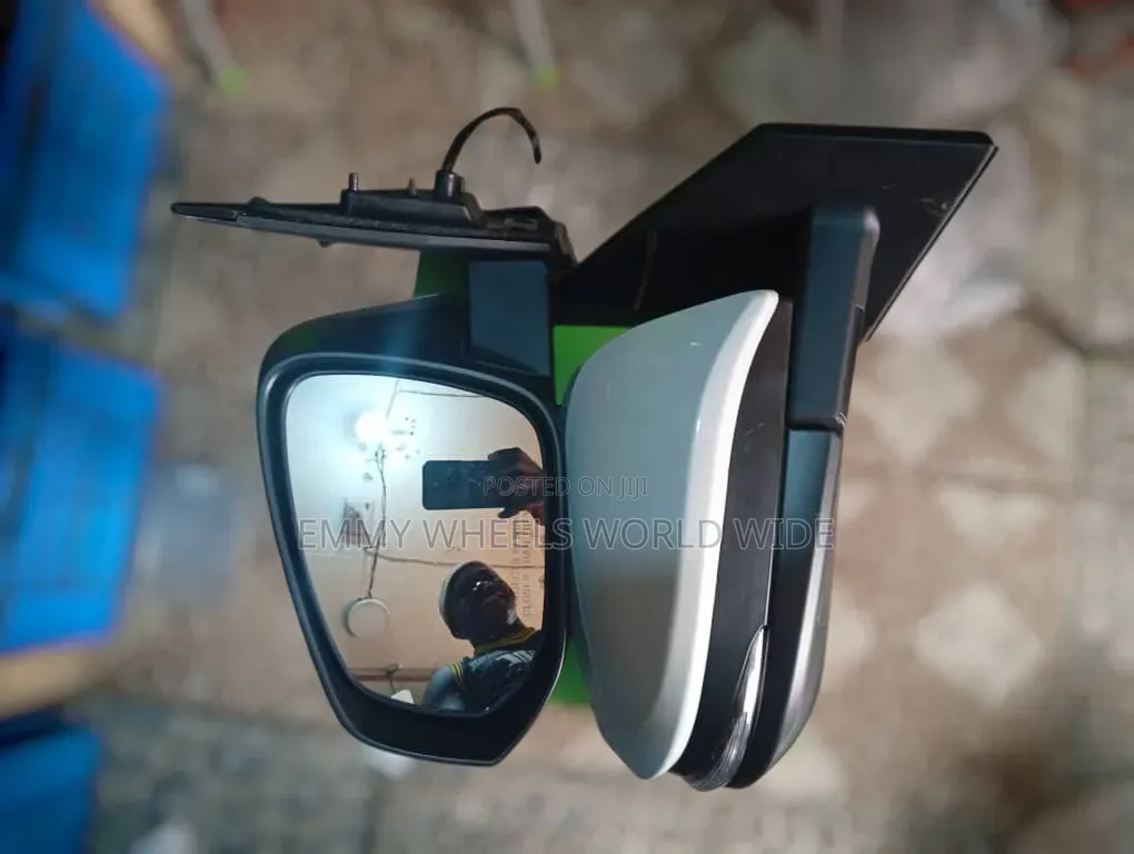 2016 Side Mirrior for Toyota Rav4 Brand New Dat Give U Imperior Look