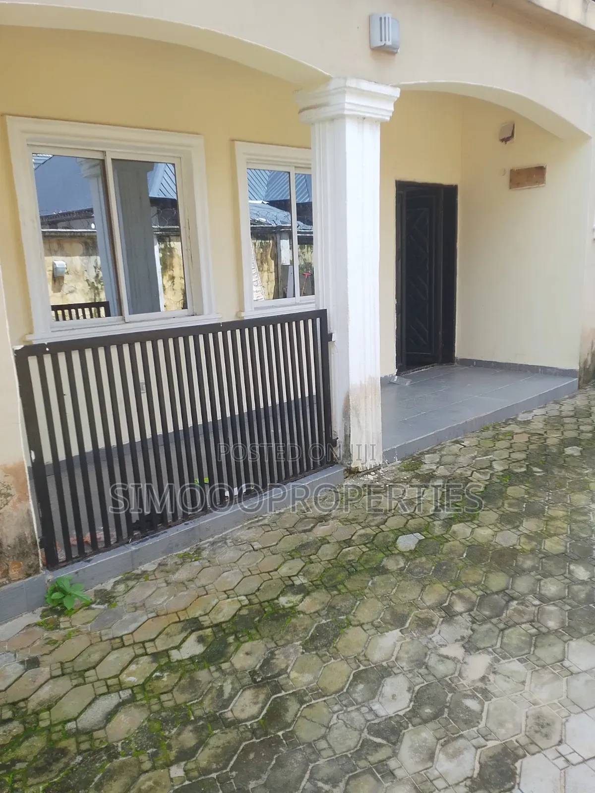 2bdrm Block of Flats in Ogunfayo Estate, Awoyaya for rent