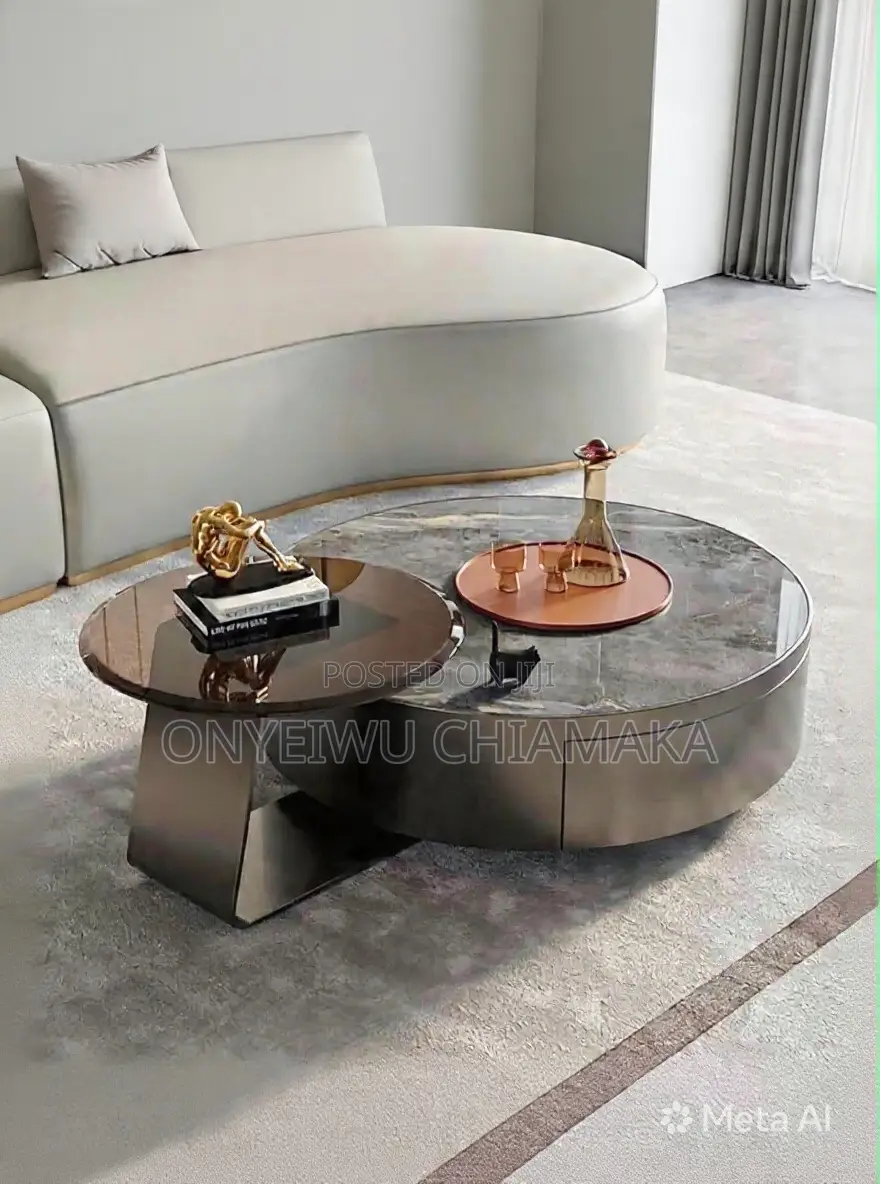 Luxury Round Center Table With Glass Top