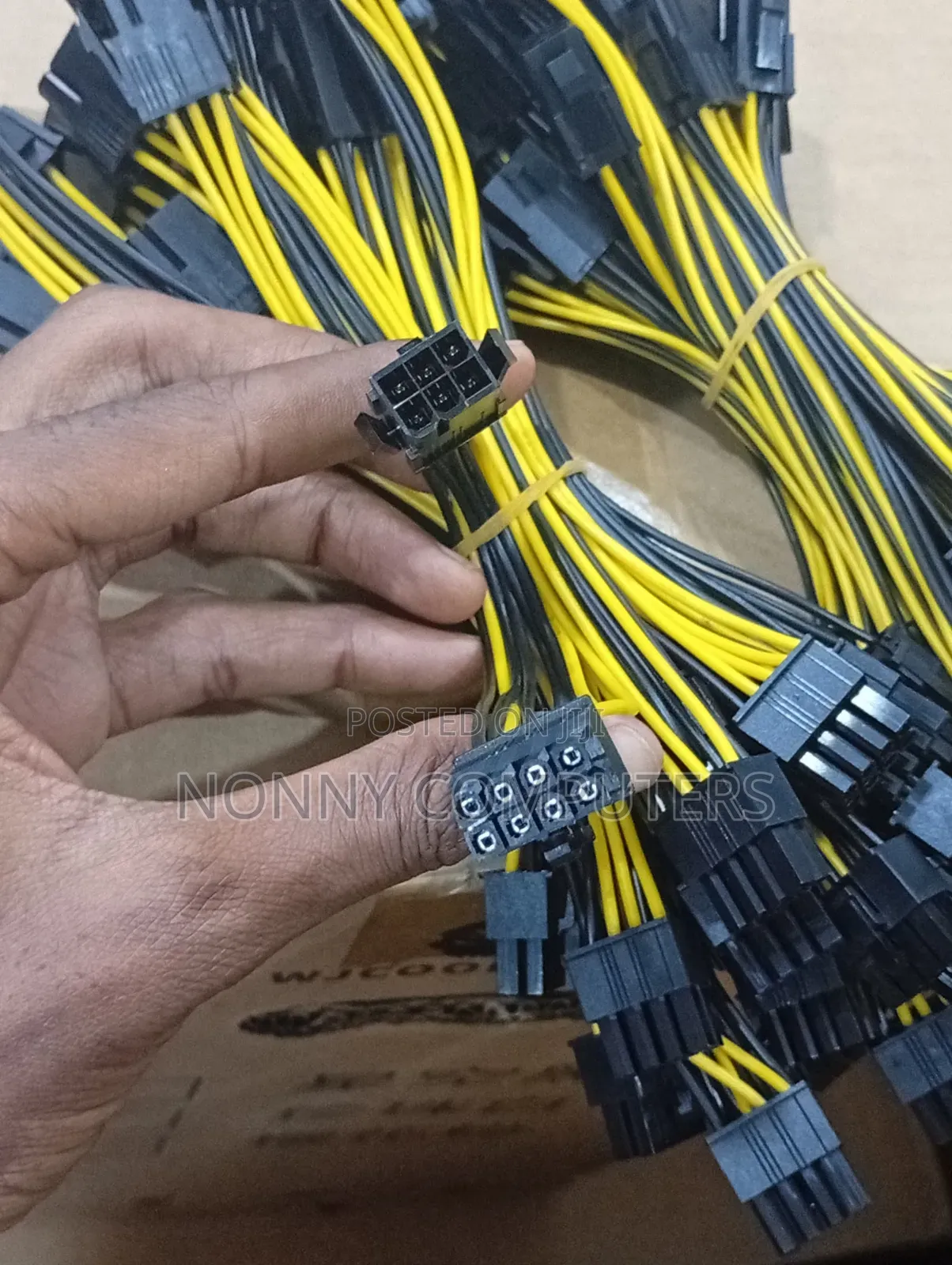 Pcie 6-Pin Female to Dual 8-Pin (6+2) Gpu Power Splitter