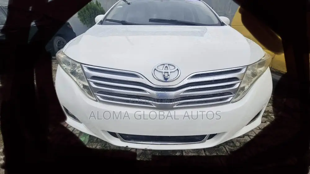 Toyota Venza AWD 2010 White