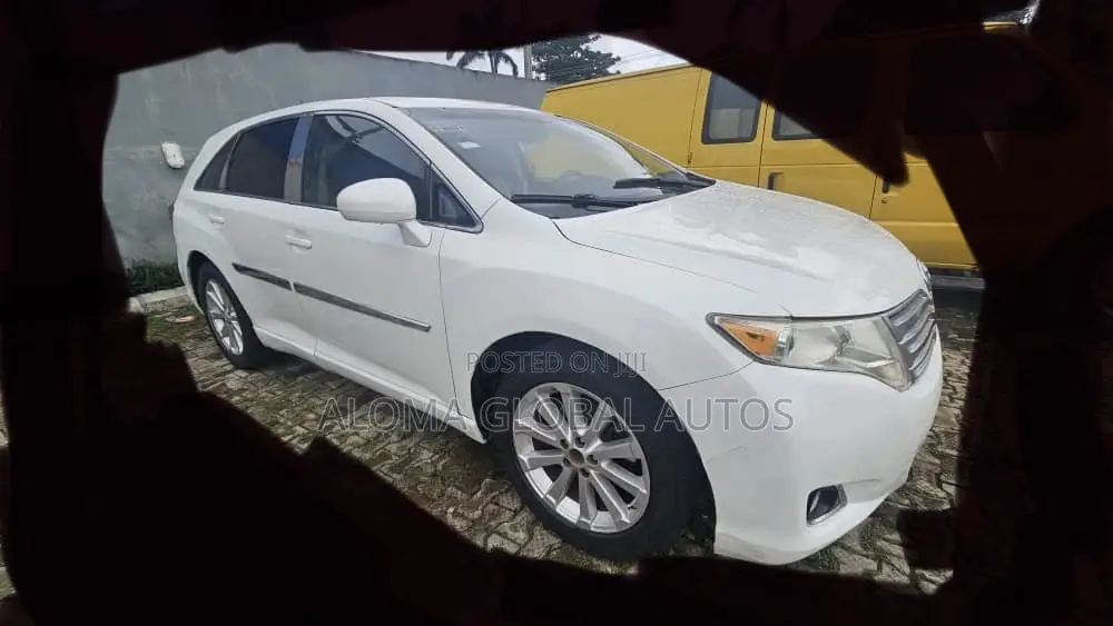 Toyota Venza AWD 2010 White