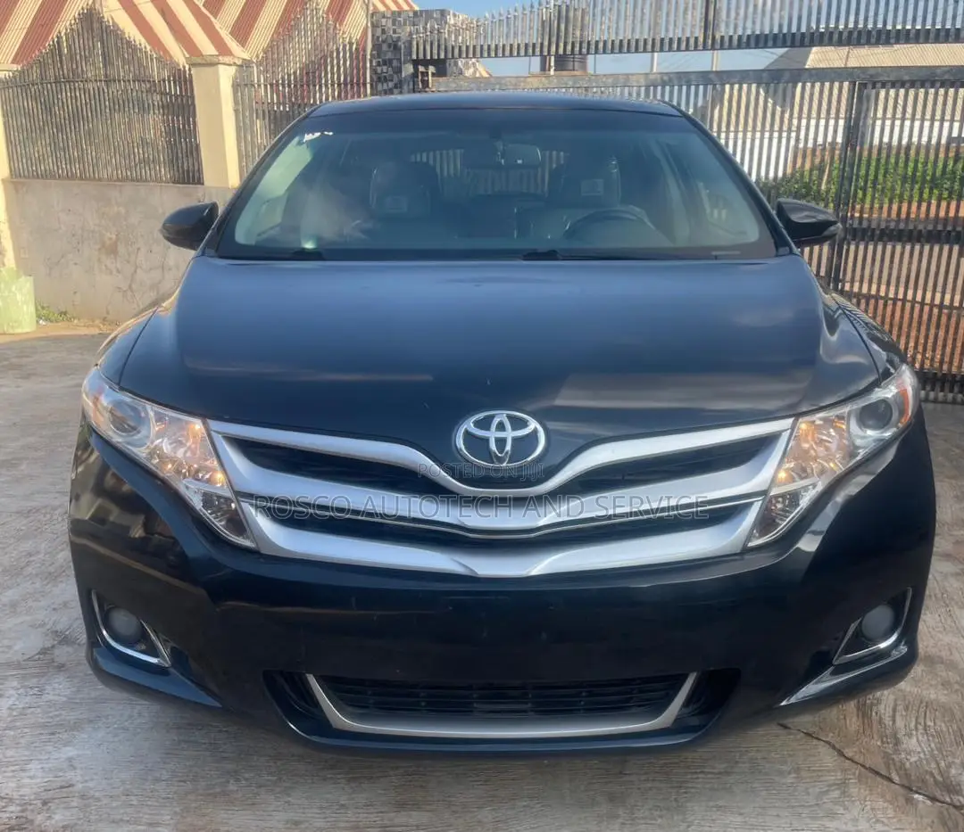 Toyota Venza XLE 4dr Wagon AWD (3.5L 6cyl 6A) 2015 Black