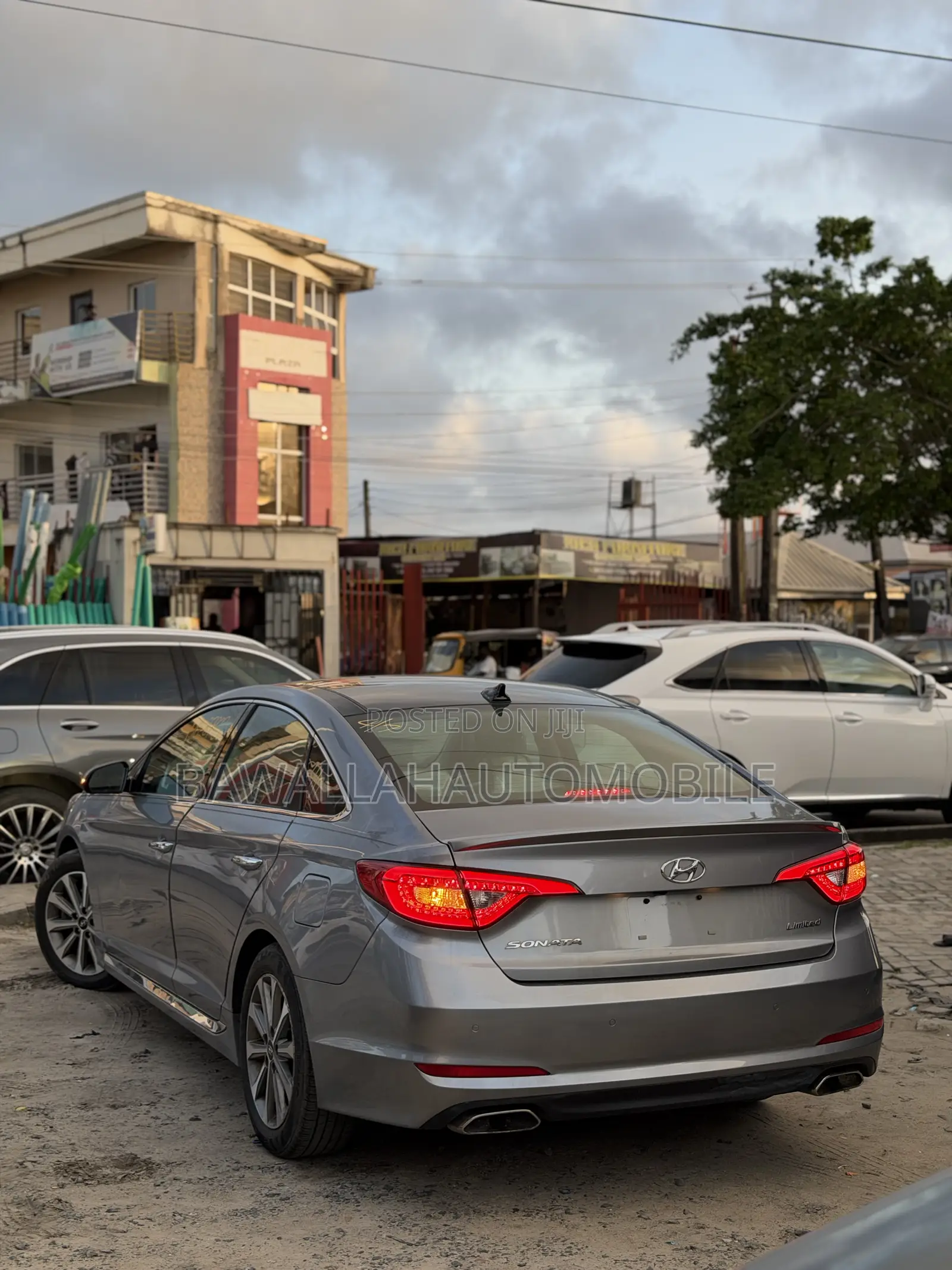 Hyundai Sonata Limited Sedan FWD (2.4L 4cyl 6A) 2016 Gray