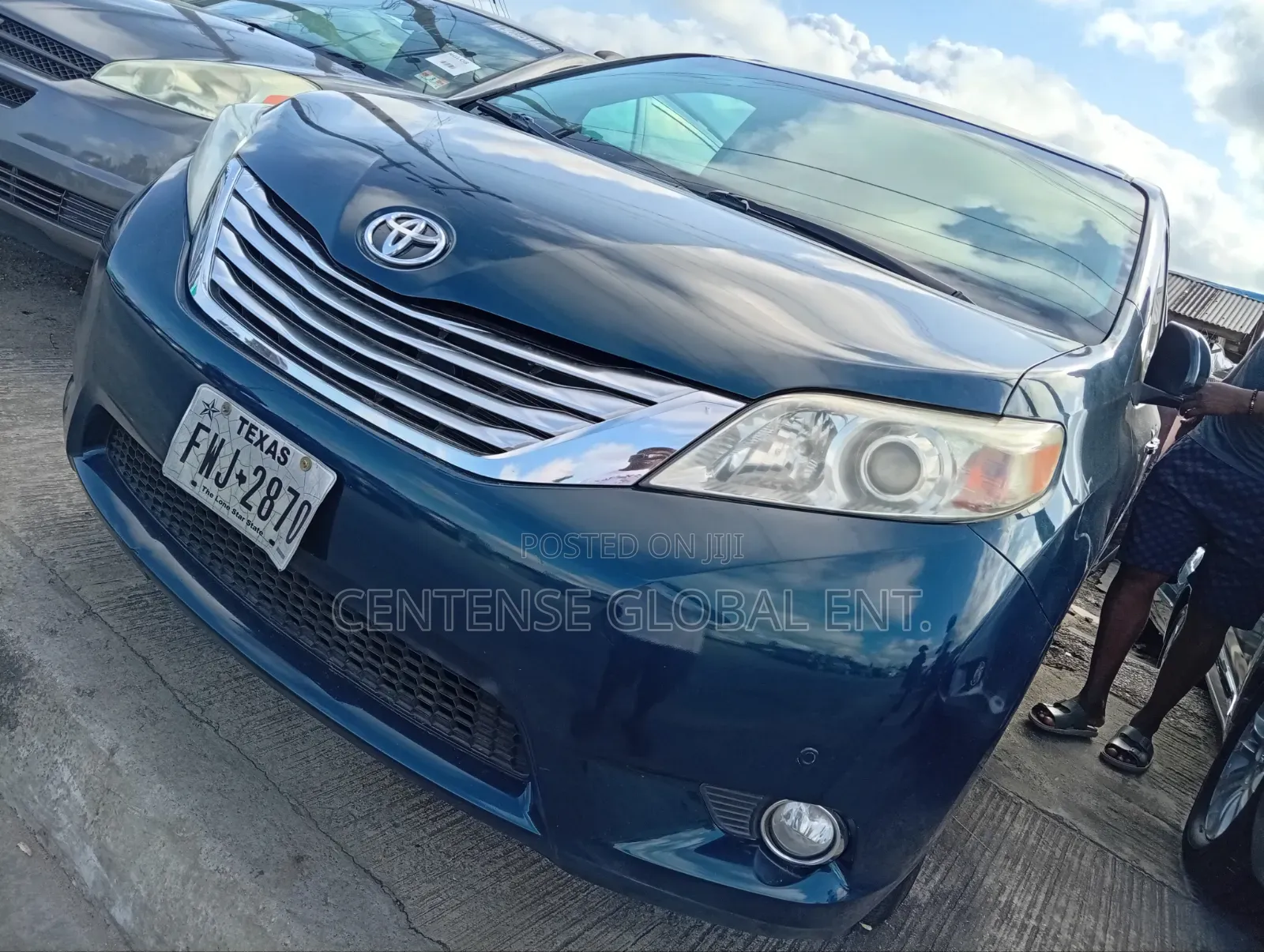 Toyota Sienna 2012 Blue