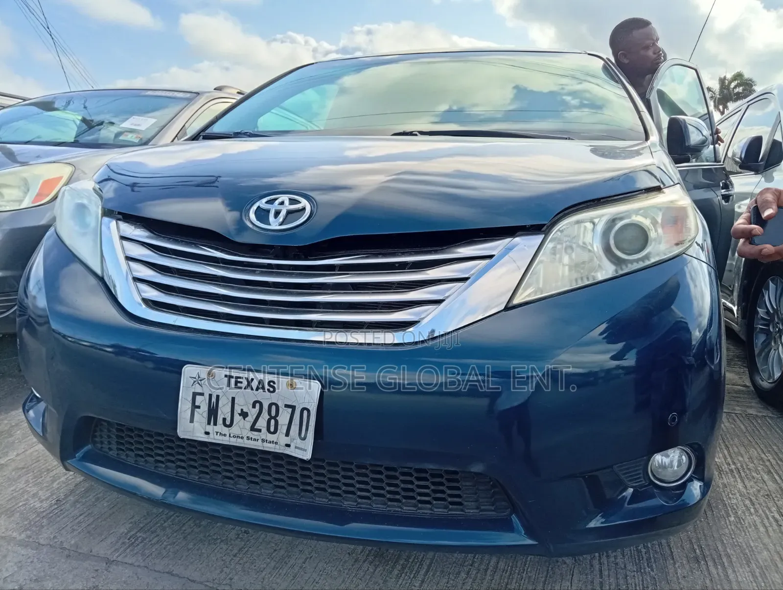 Toyota Sienna 2012 Blue