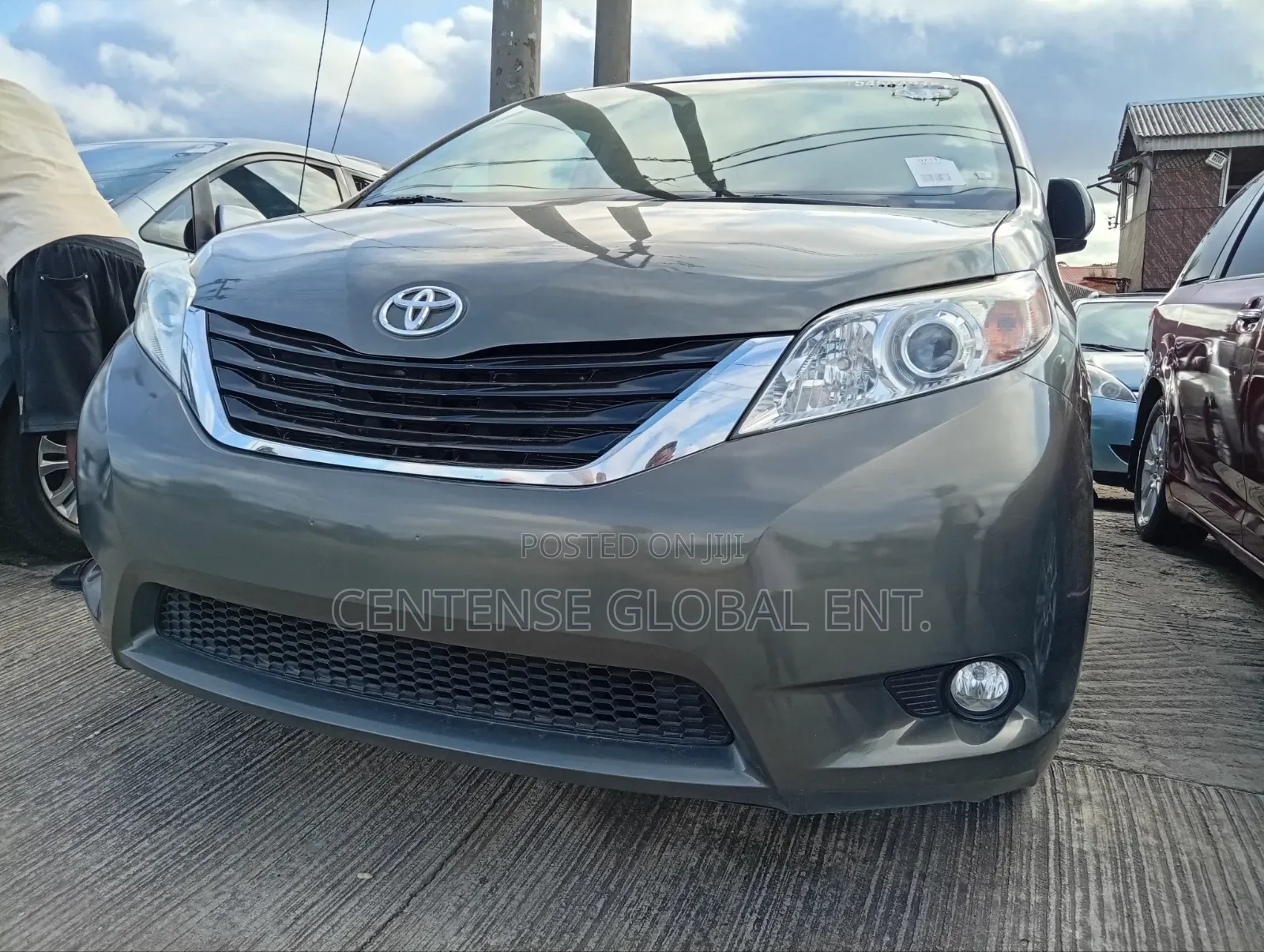 Toyota Sienna 2012 Green