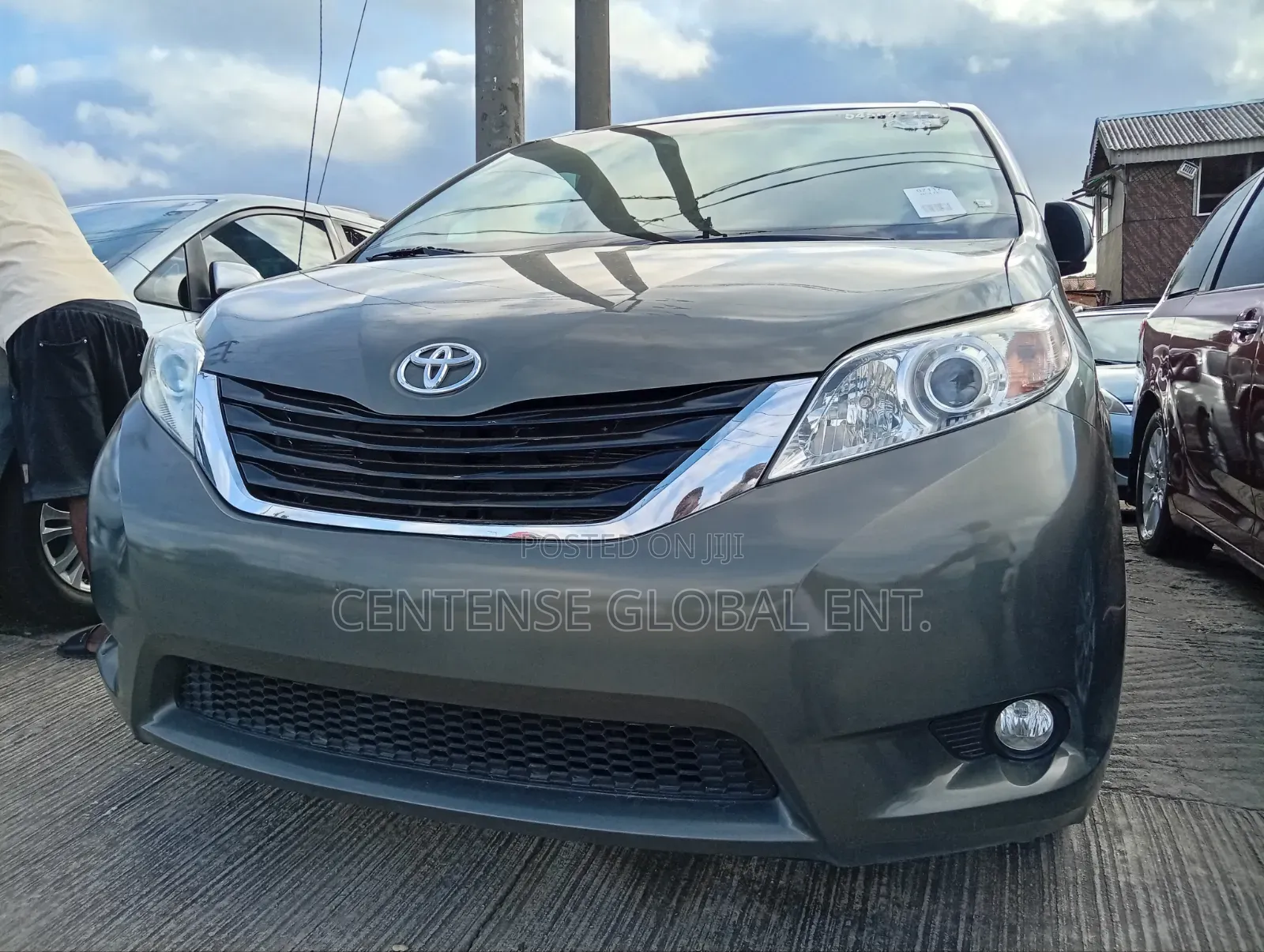 Toyota Sienna 2012 Green