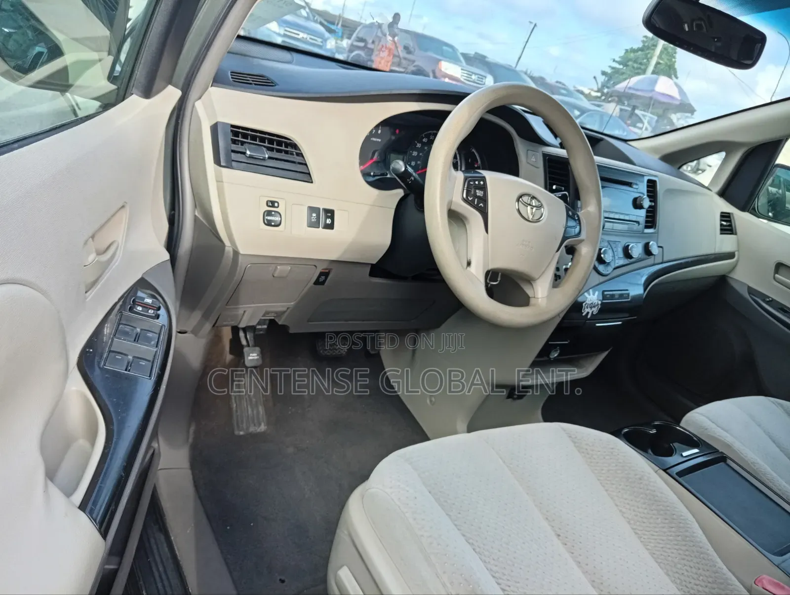 Toyota Sienna 2012 Green
