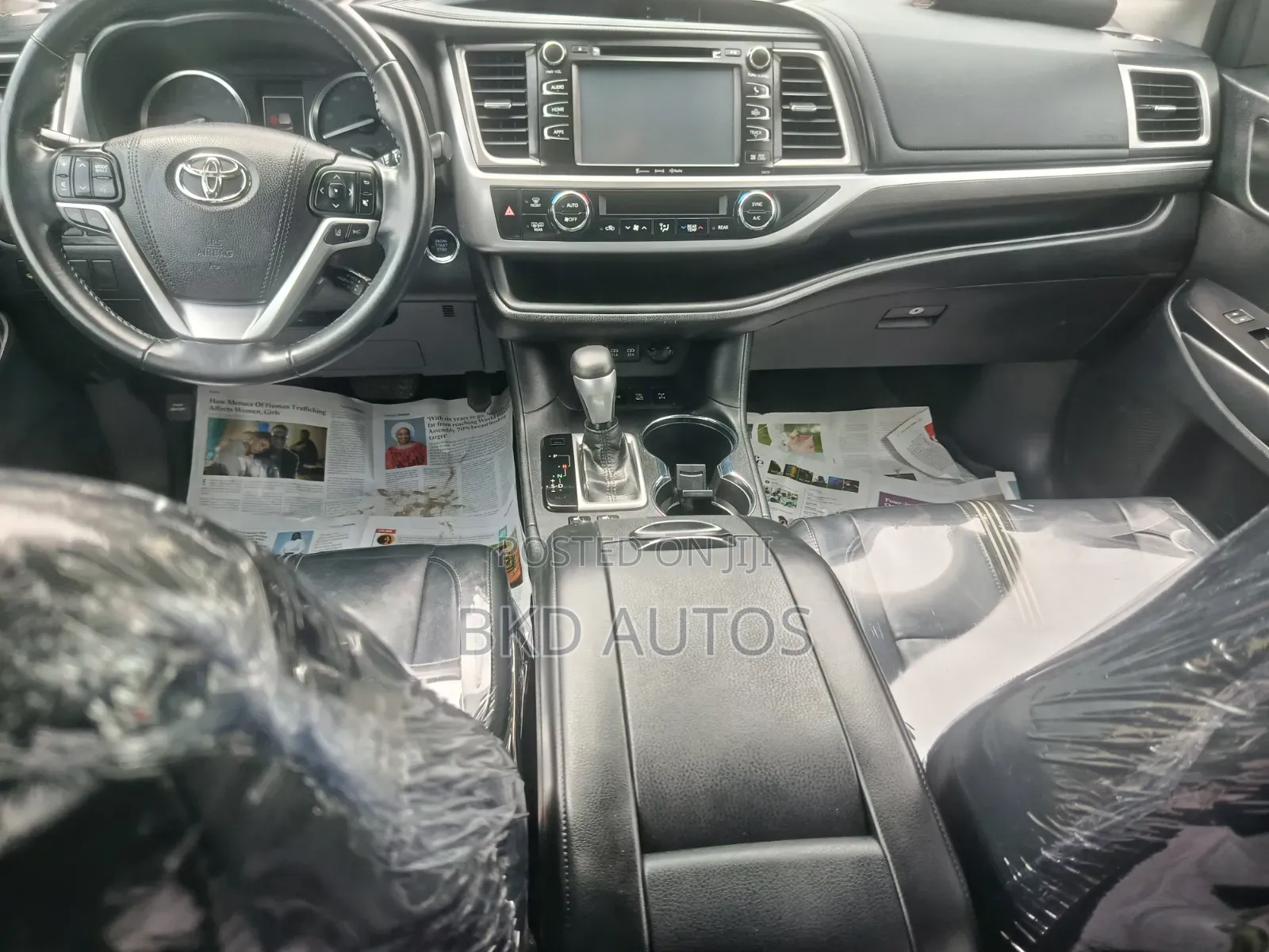 Toyota Highlander SE 4x2 V6 (3.5L 6cyl 8A) 2018 Gray