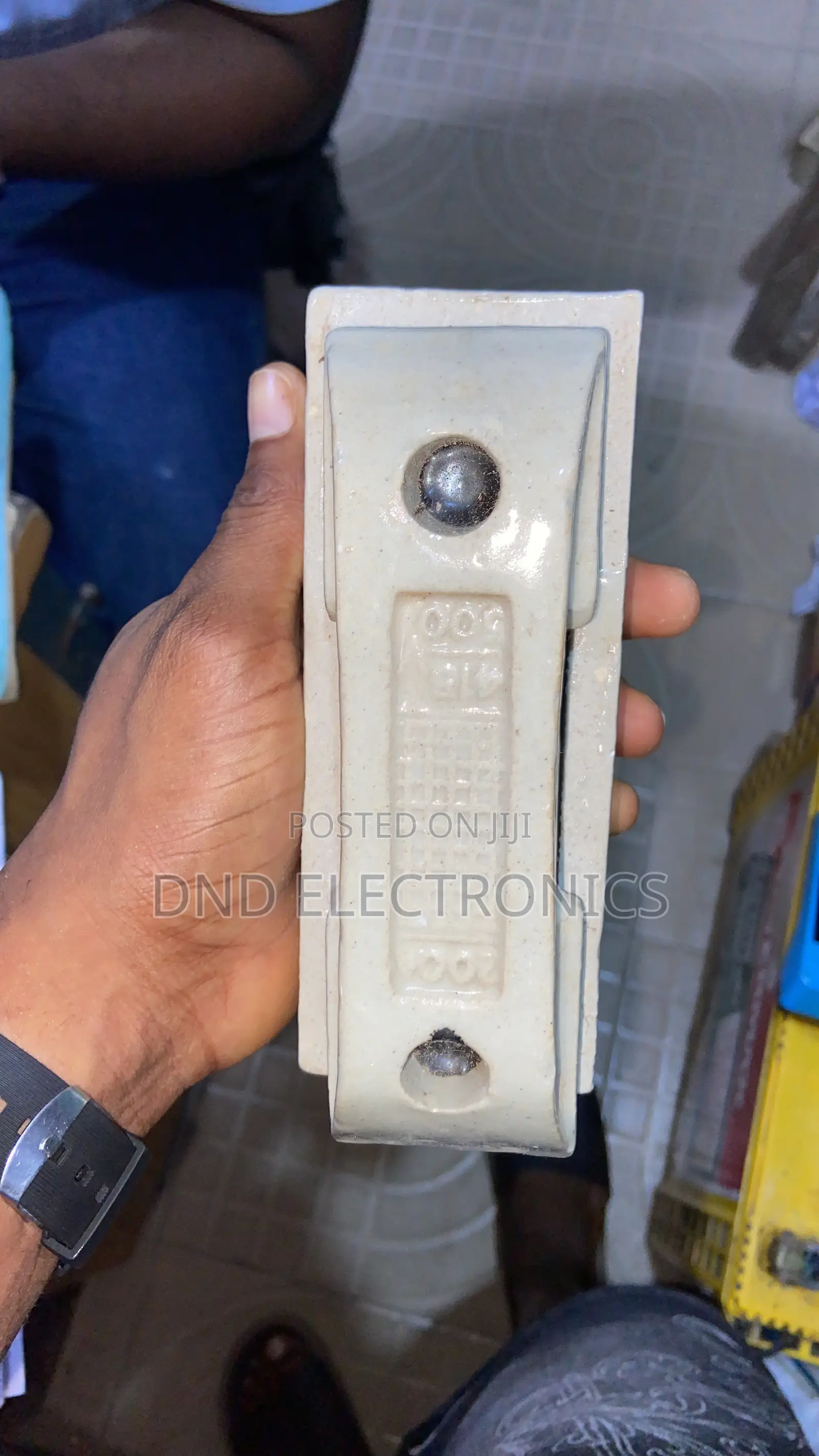 Krishika 200a 415v Porcelain Fuse Insulator / Cutout Base