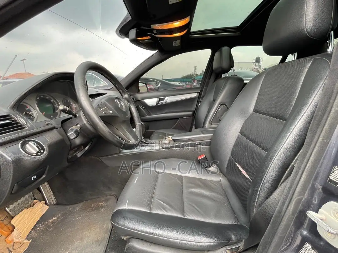 Mercedes-Benz C300 2009 Gray