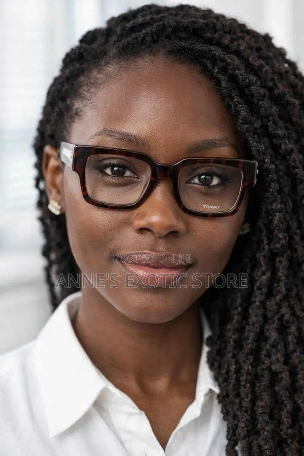 Tommy Hilfiger Unisex Rectangular Eyeglass Frame – Tortoiseshell