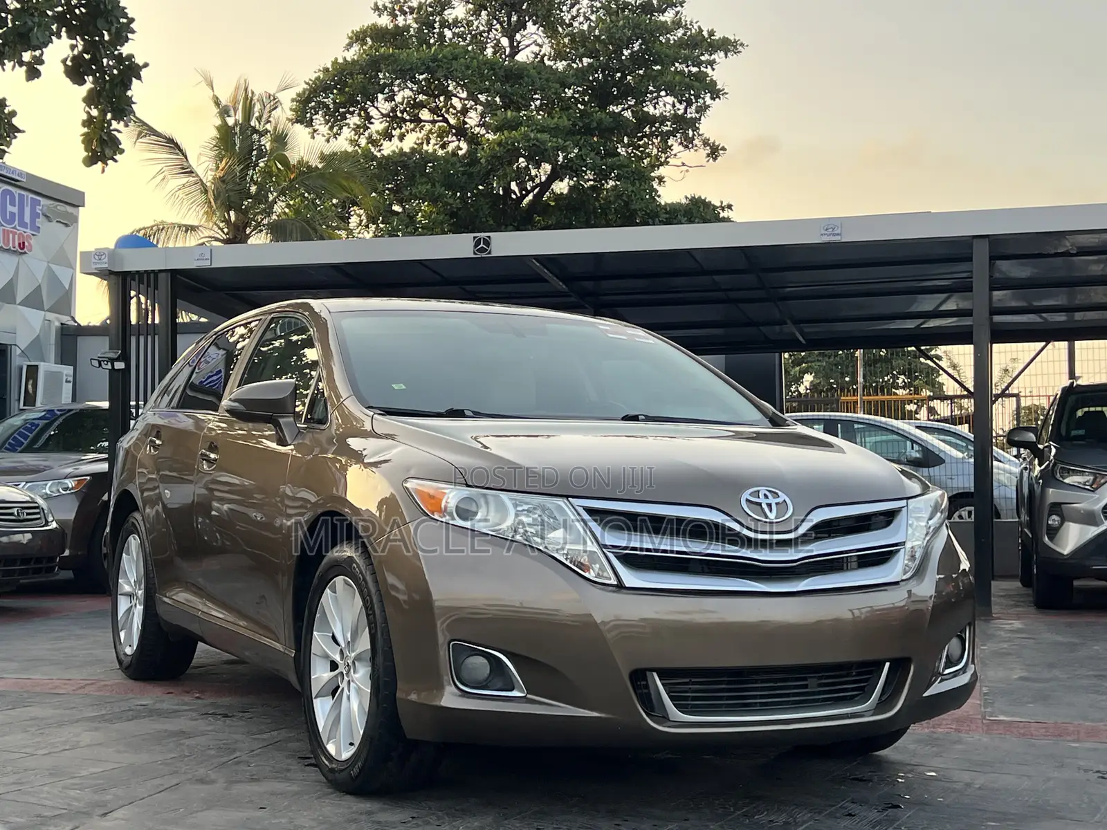 Toyota Venza XLE 4dr Wagon (2.7L 4cyl 6A) 2014 Brown