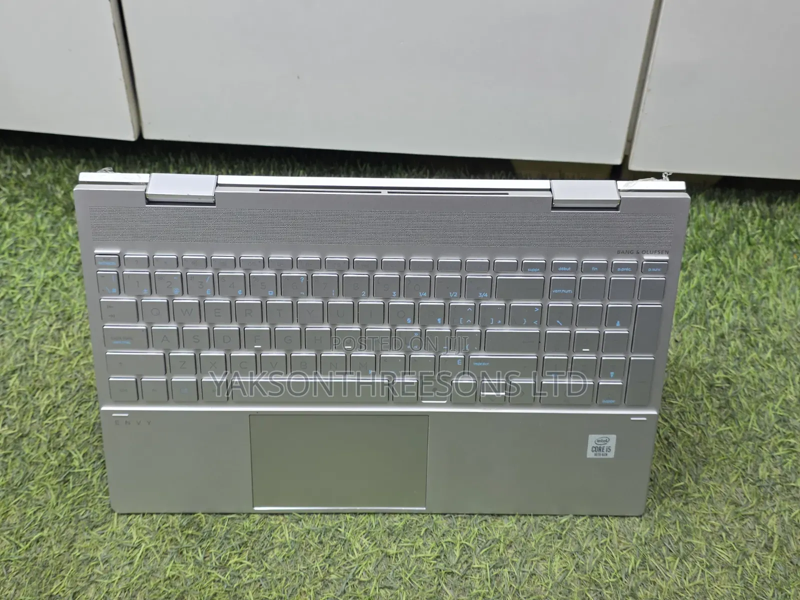 Laptop HP Envy 15-ep0xxx 8GB Intel Core i5 SSD 256GB