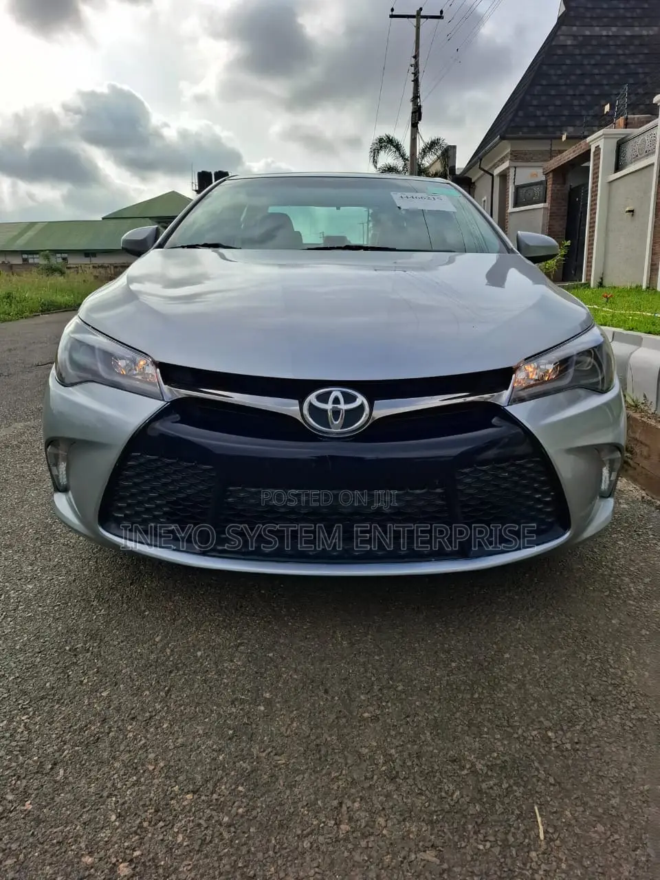 Toyota Camry SE 4dr Sedan (2.5L 4cyl 6A) 2016 Gray