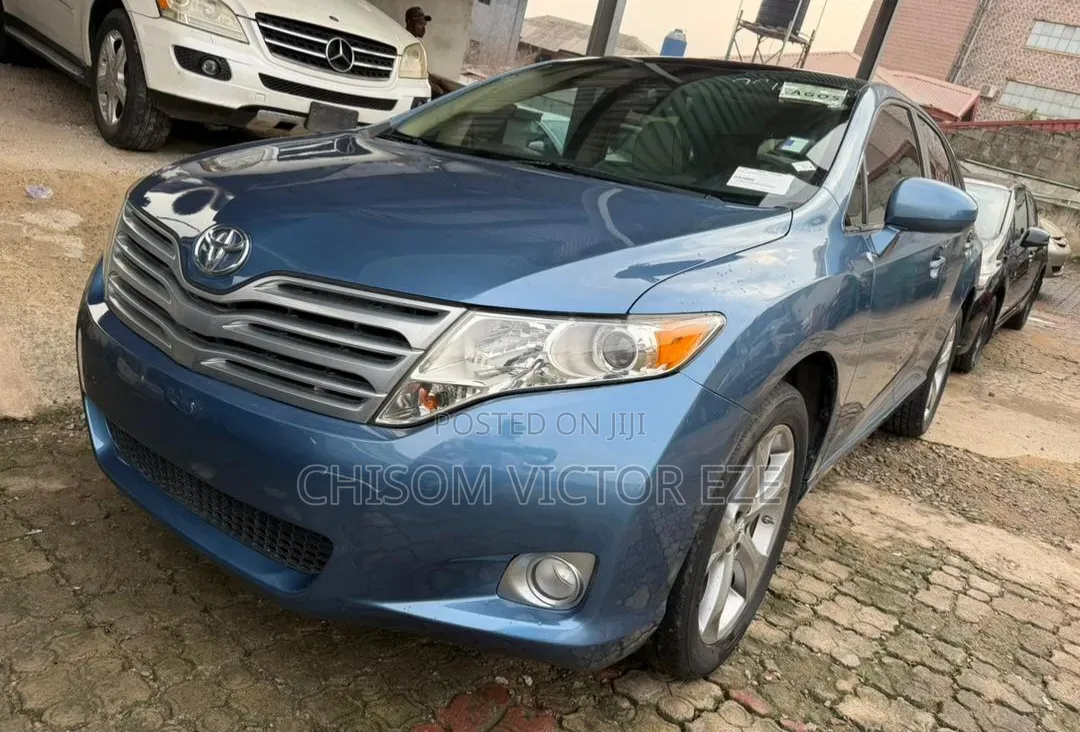 Toyota Venza V6 AWD 2010 Blue