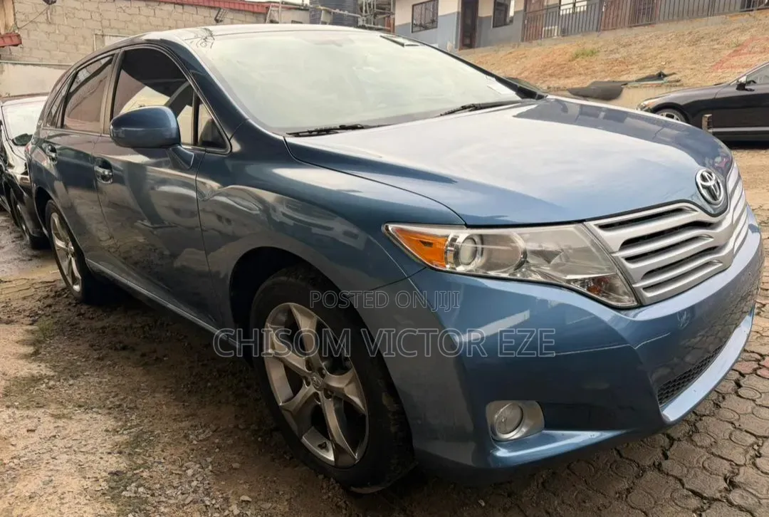 Toyota Venza V6 AWD 2010 Blue