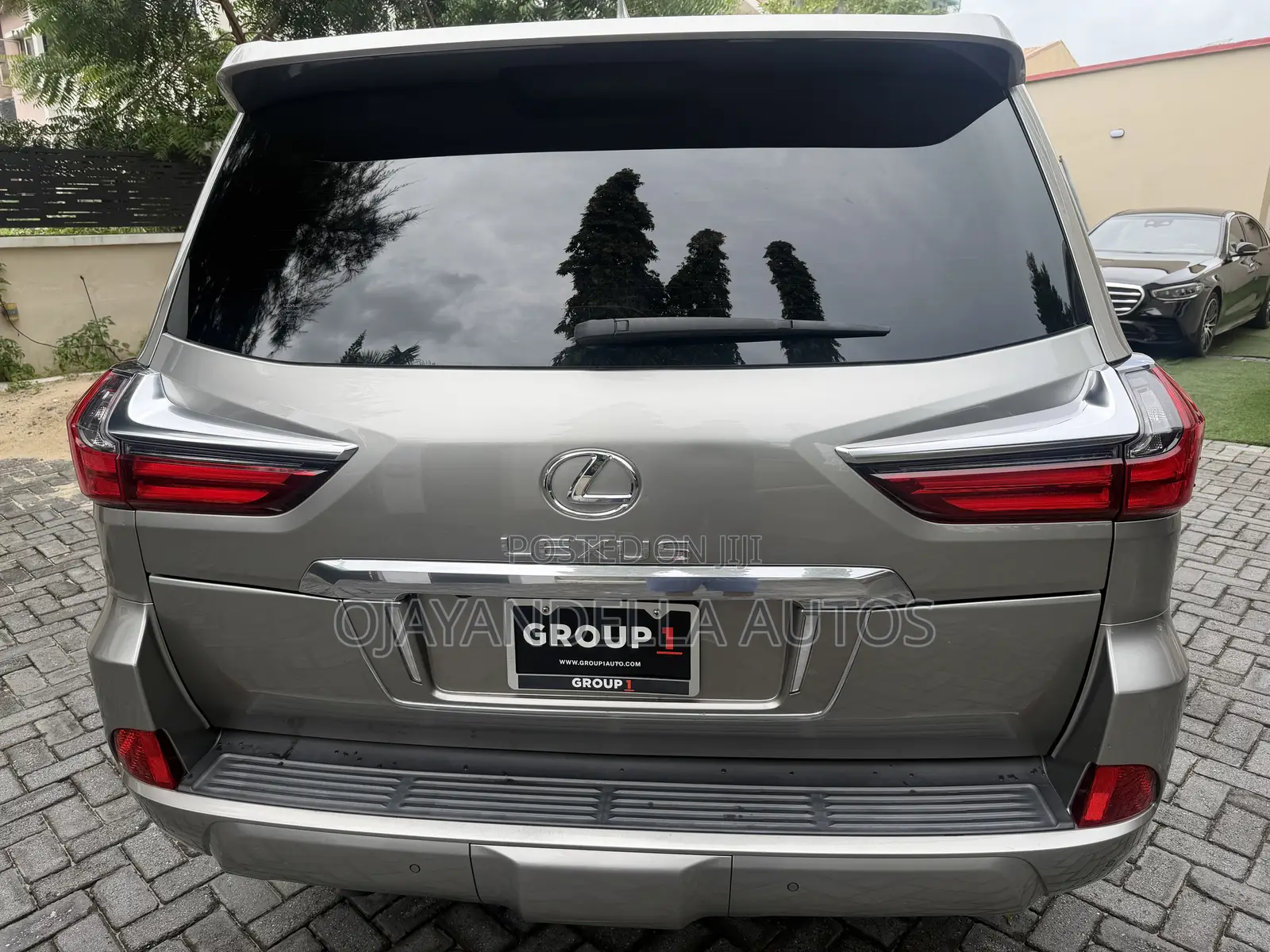 Lexus LX 570 AWD 2019 Silver