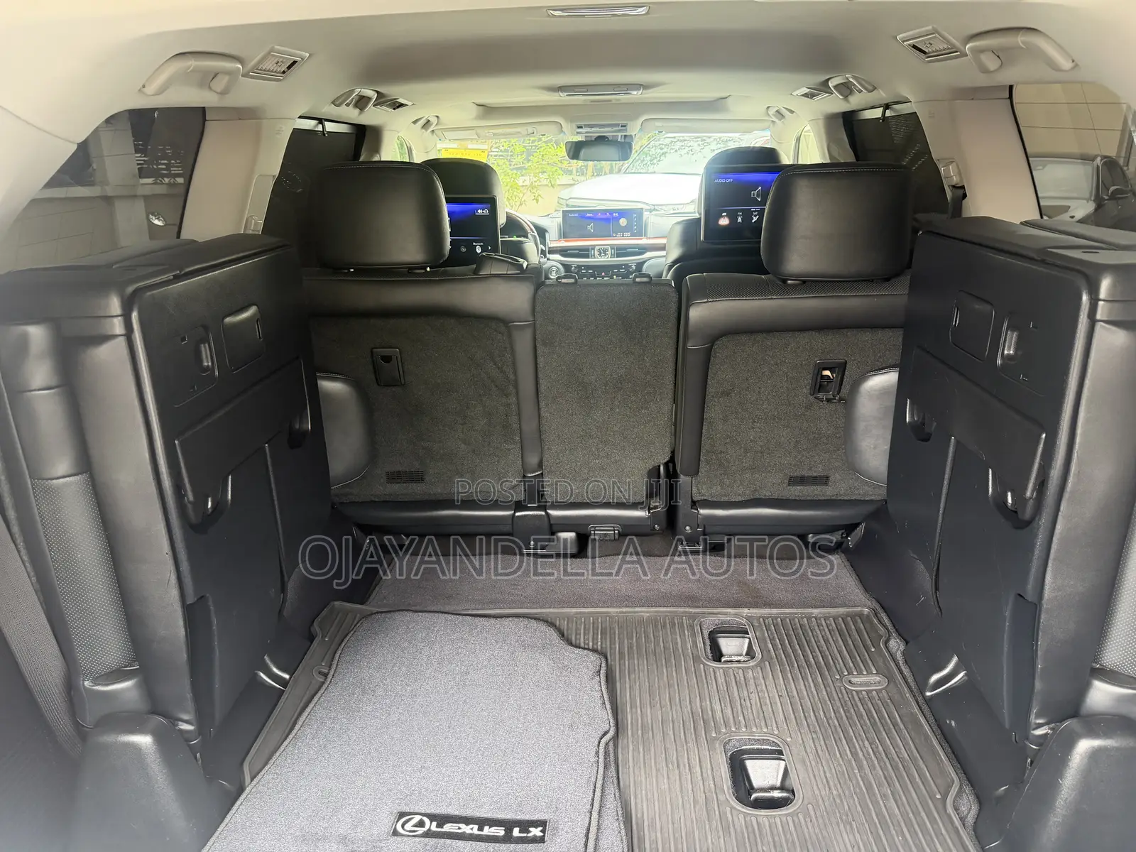 Lexus LX 570 AWD 2019 Silver