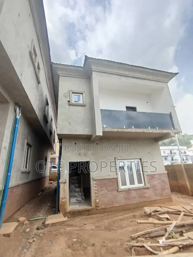 10bdrm Duplex in Katampe (Main) for rent