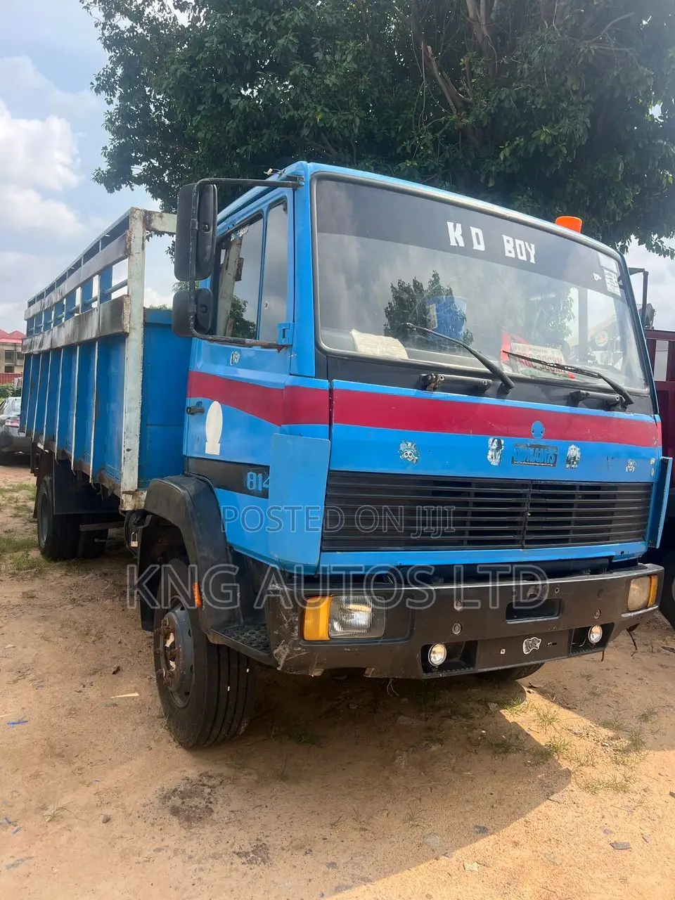 Mercedes 8stud Truck