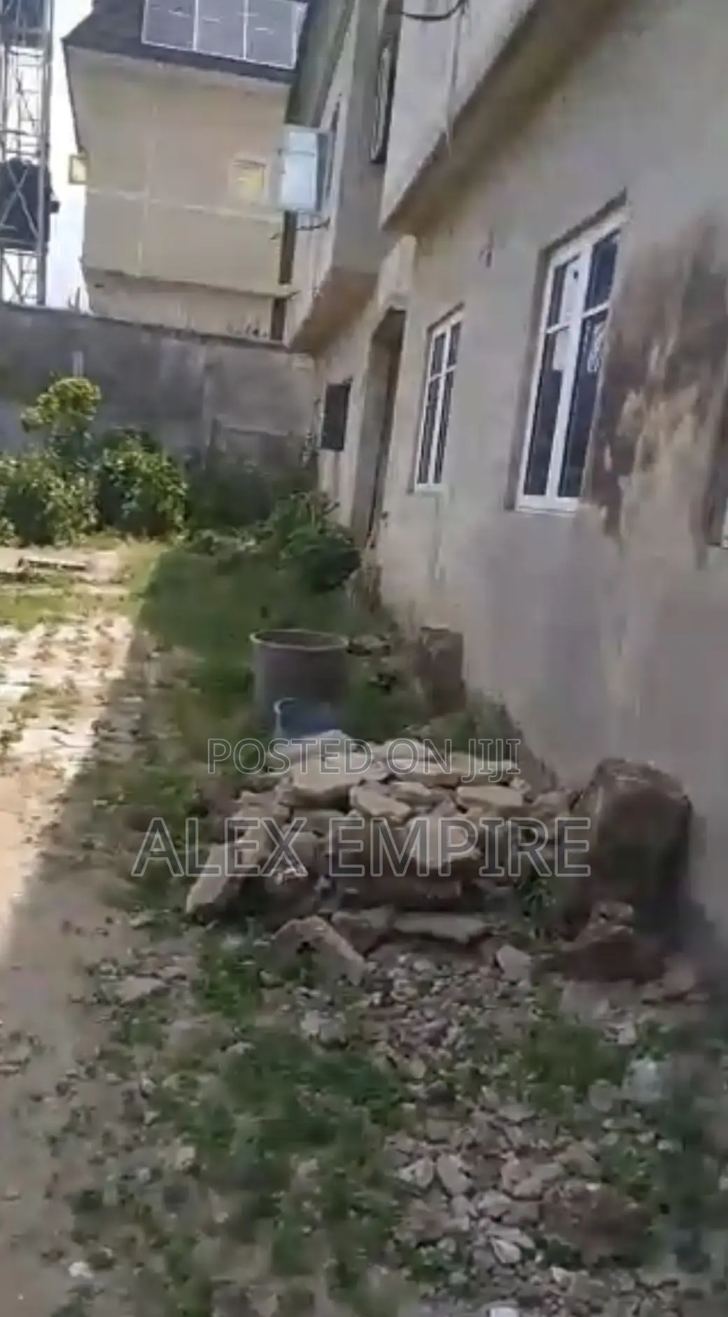 5bdrm Duplex in Lakeview, Amuwo-Odofin for sale