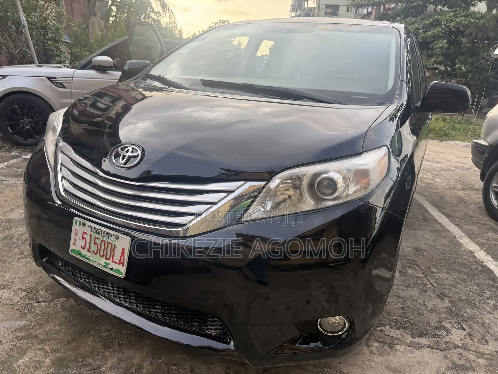 Toyota Sienna XLE 8 Passenger 2011 Black