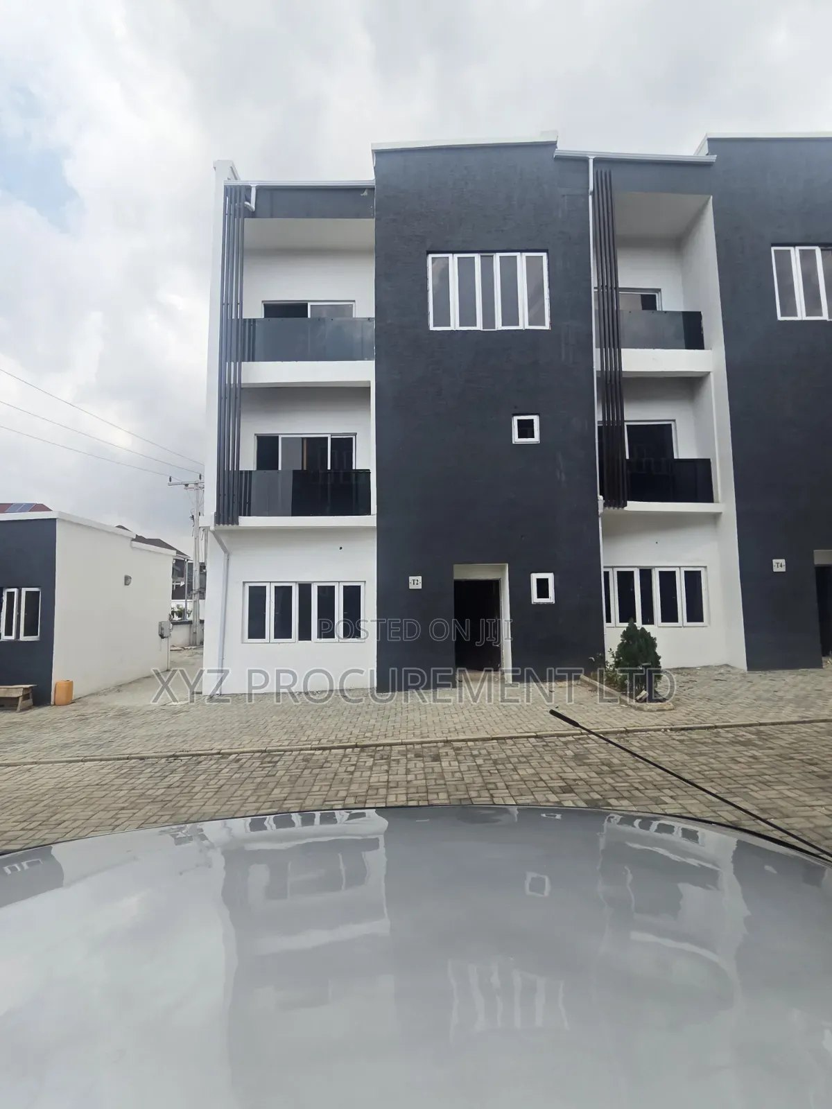 5bdrm Townhouse/Terrace in Jahi for sale