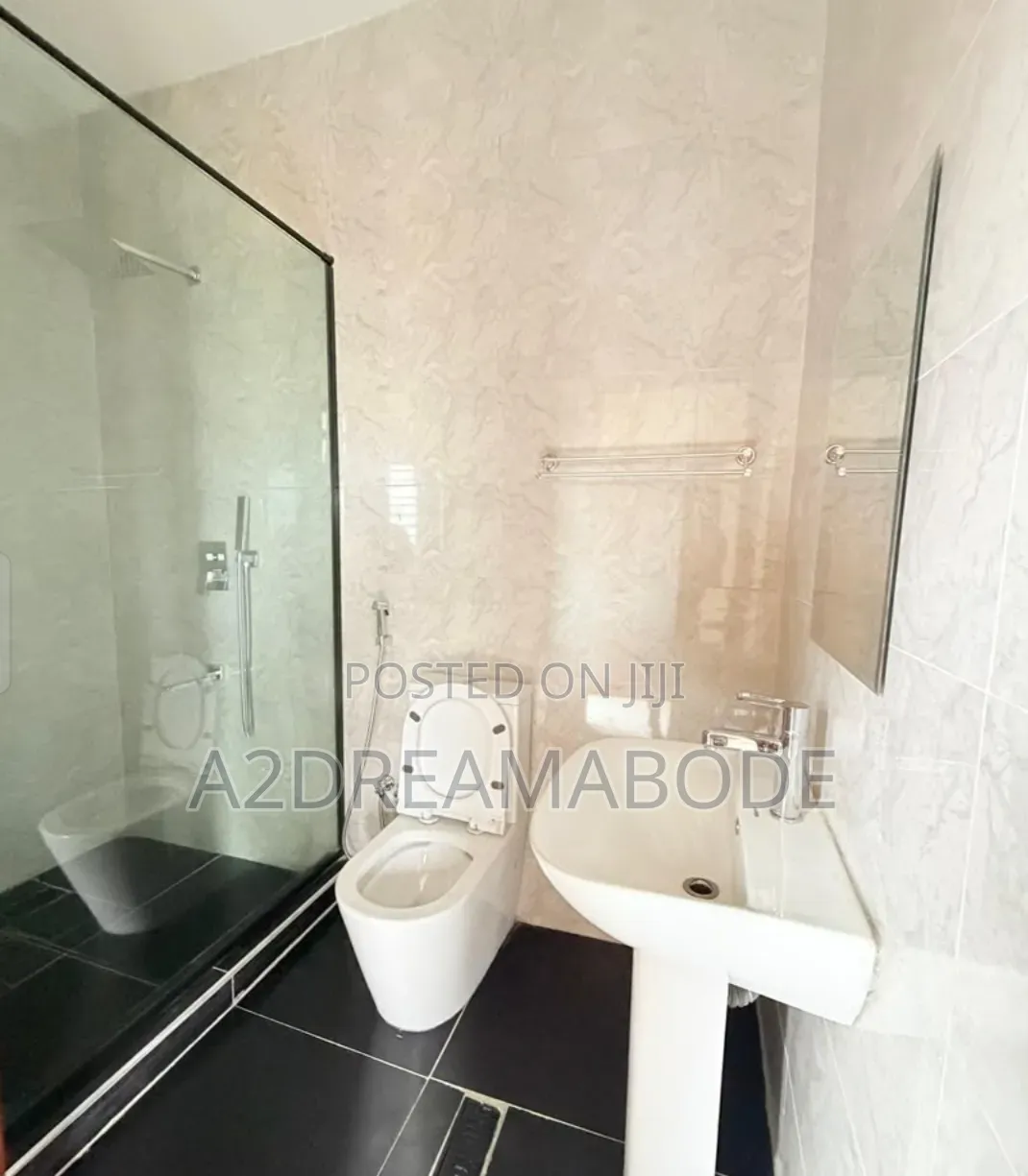 4bdrm Duplex in Gbagada for sale