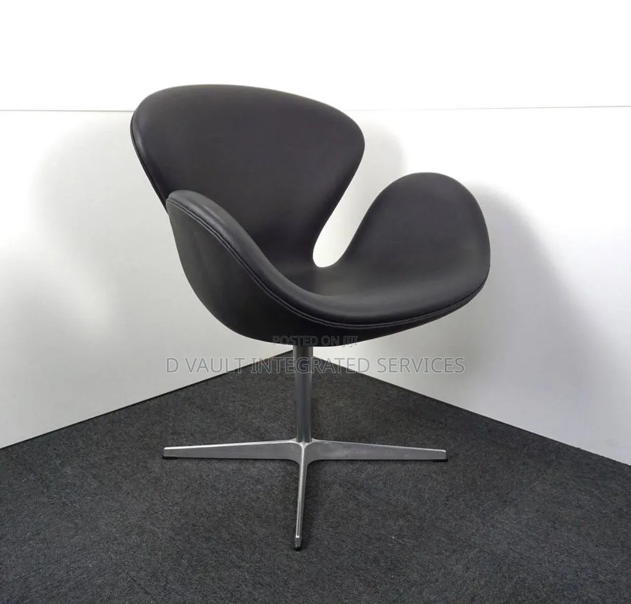 Swivel Arm Chair / Modern Swivel Arm Chair