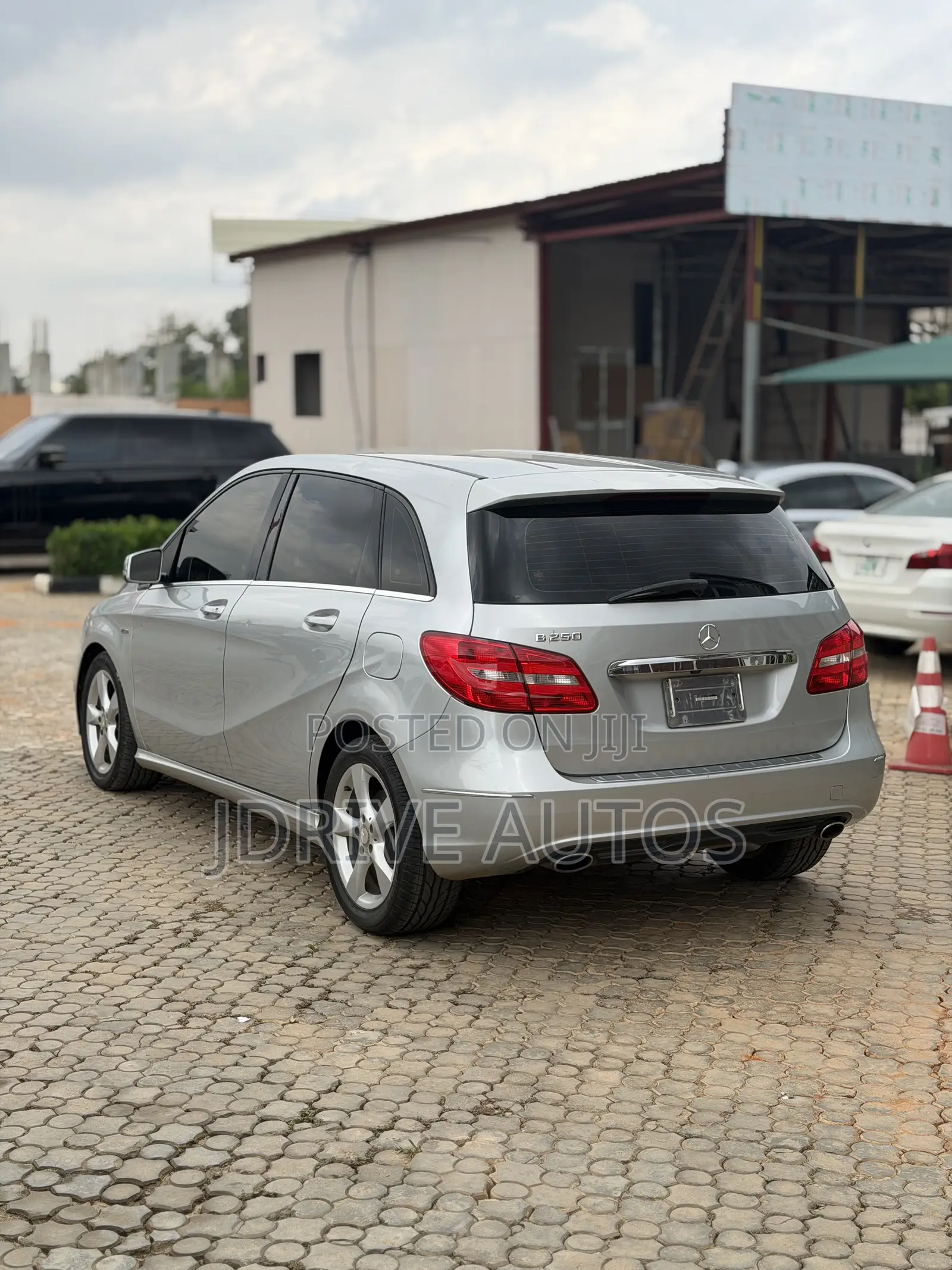 Mercedes-Benz B-Class B250 Petrol 2014 Silver