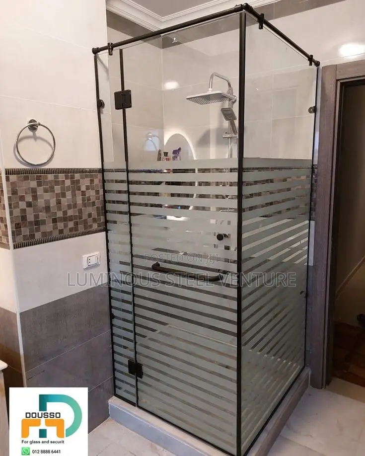 Premium Feel: The 10 Mm Profile Minimizes Glass Flex