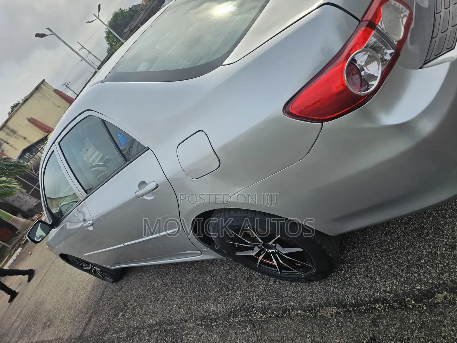 Toyota Corolla 2012 Silver