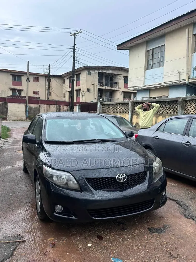 Toyota Corolla 2009 Black