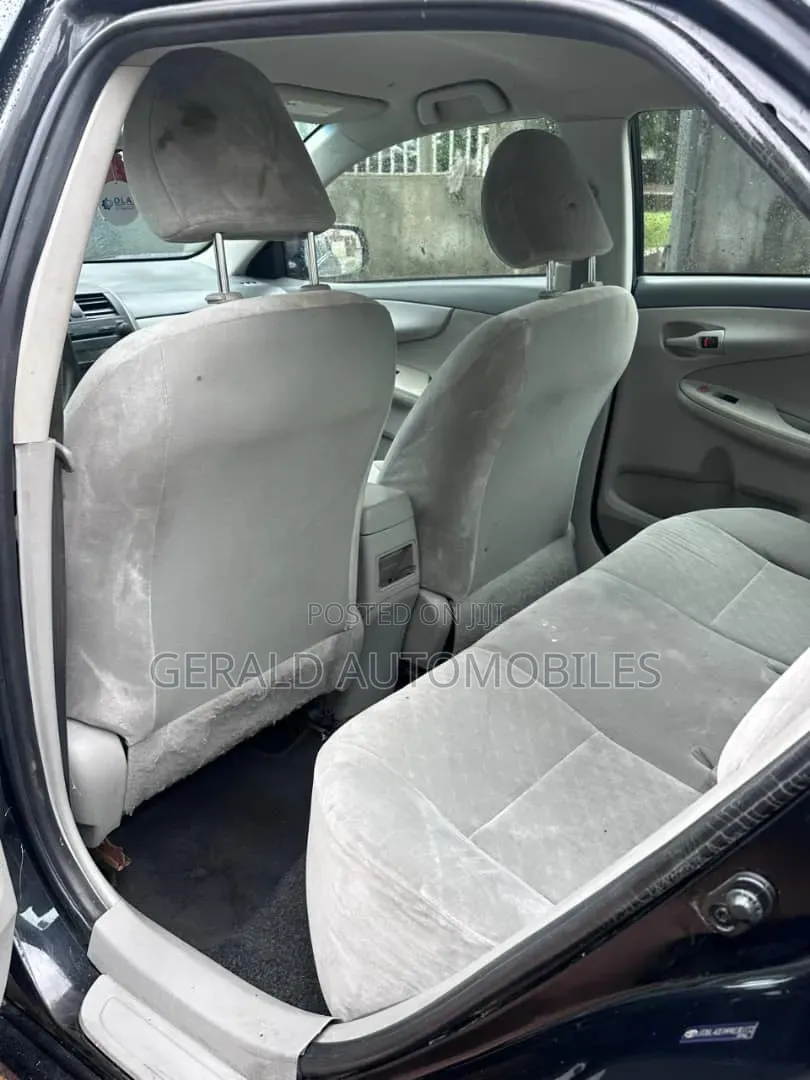 Toyota Corolla 2009 Black
