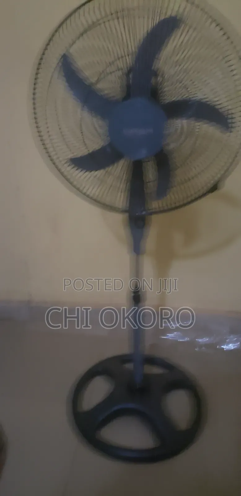 18" Ac/Dc Standing Fan