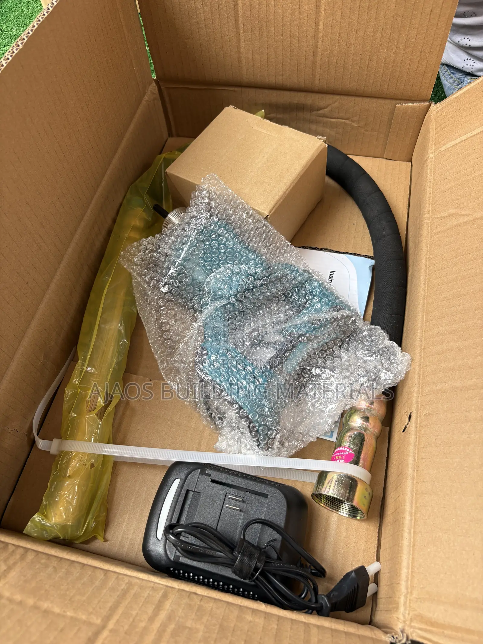 1m Cordless Concrete Vibrator 21v