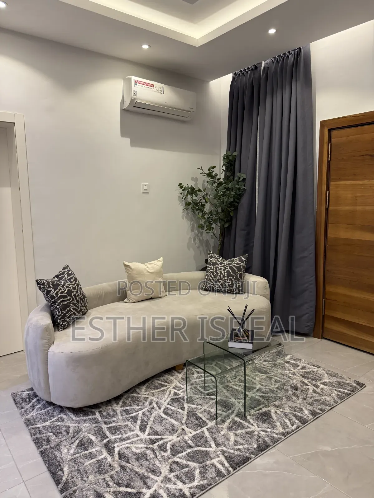 Self Compound 5 Bedroom Apartment