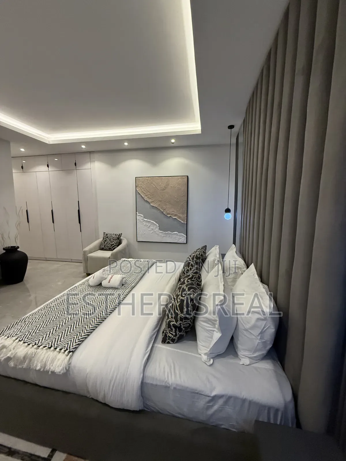 Self Compound 5 Bedroom Apartment